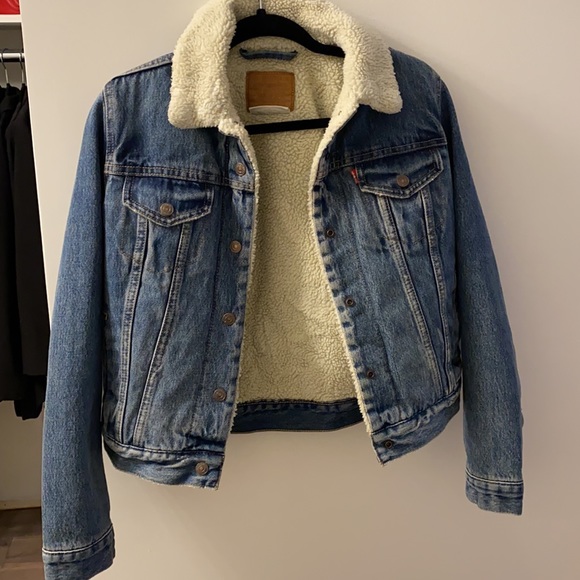 Levi’s Shearling Jean Jacket - Picture 1 of 3
